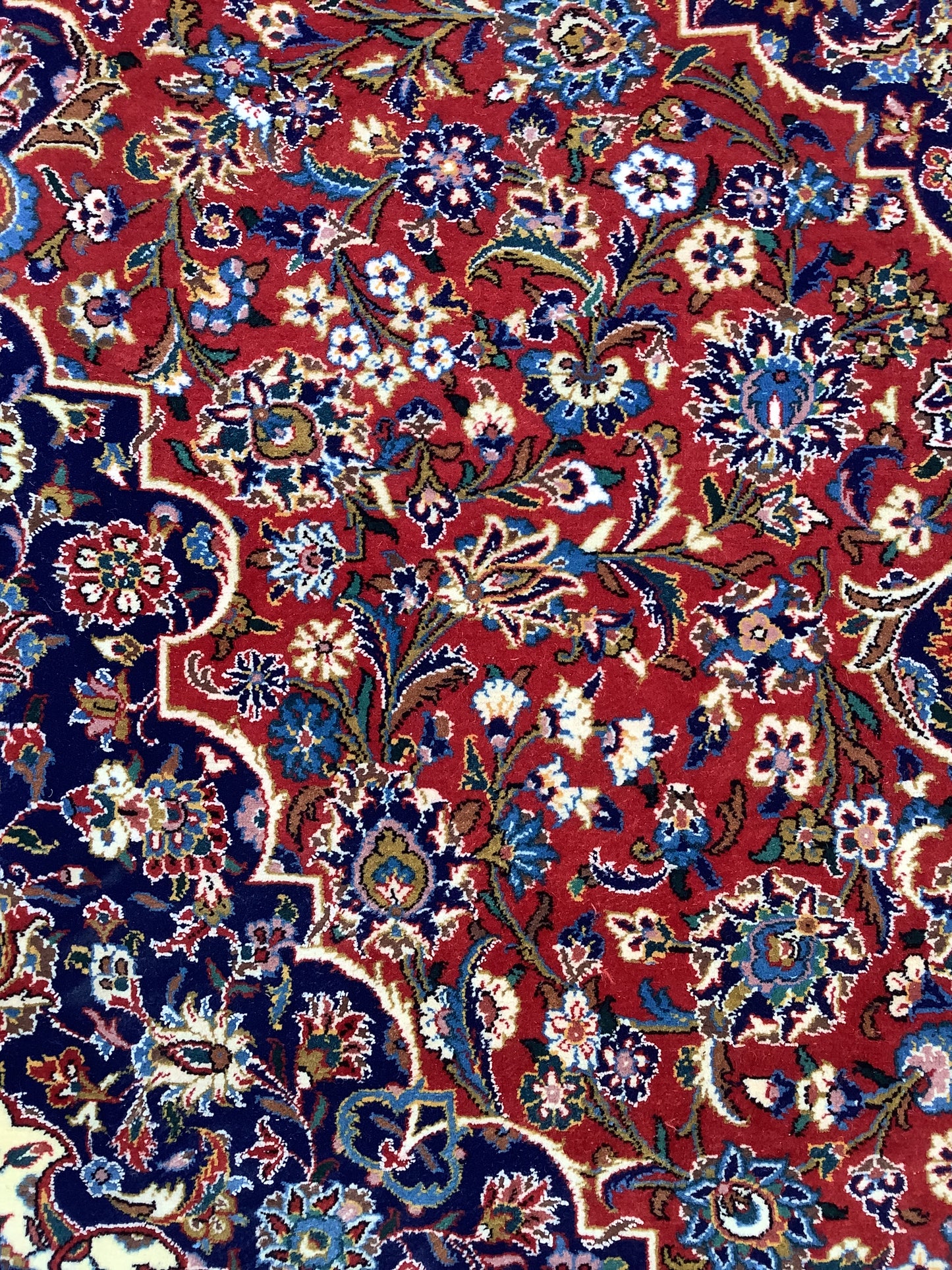 ELAM KASHI ON SILK