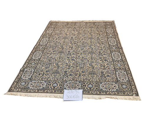 PART SILK GARDEN CARPET