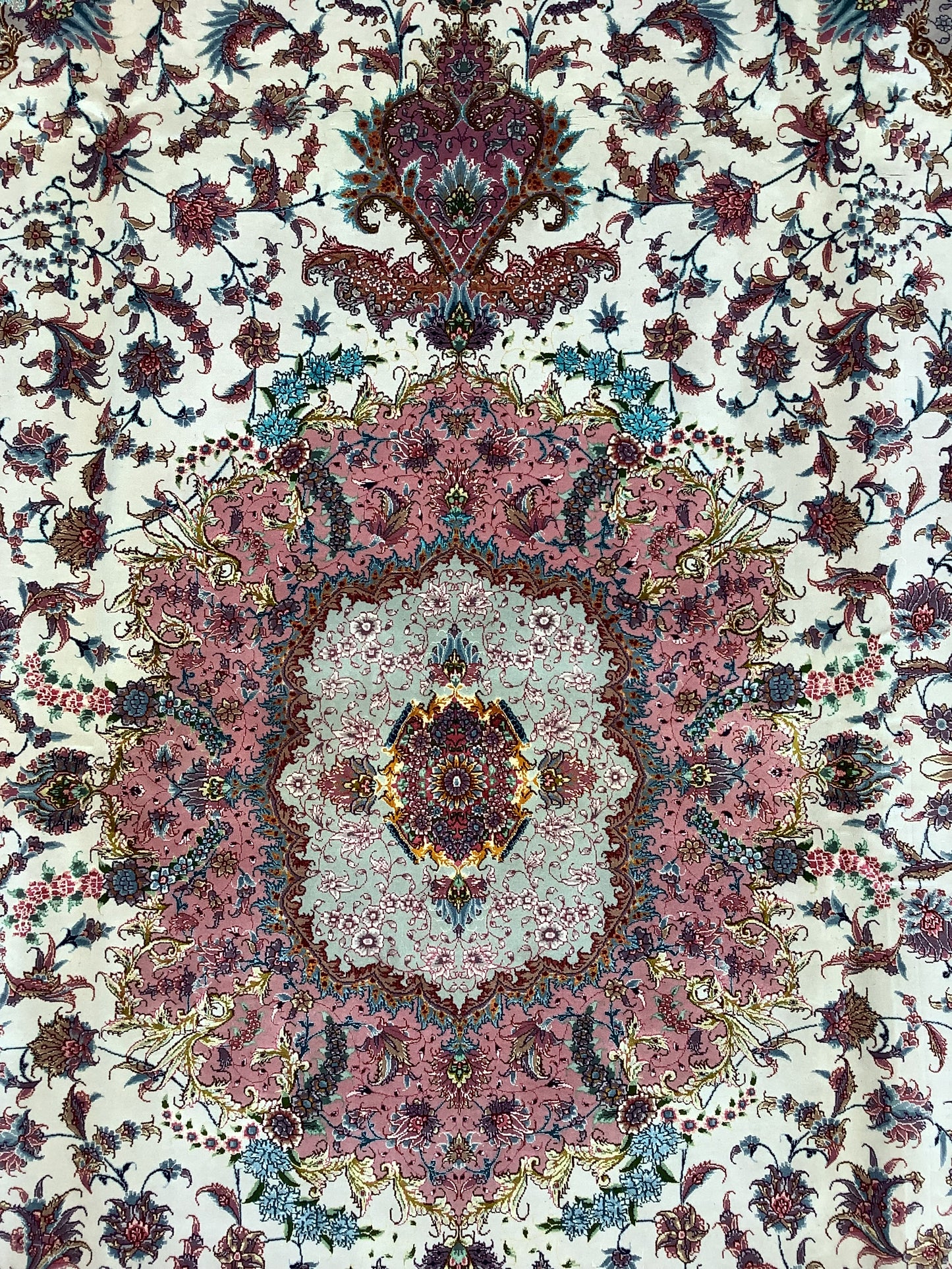 BENAM CARPET WITH SILK