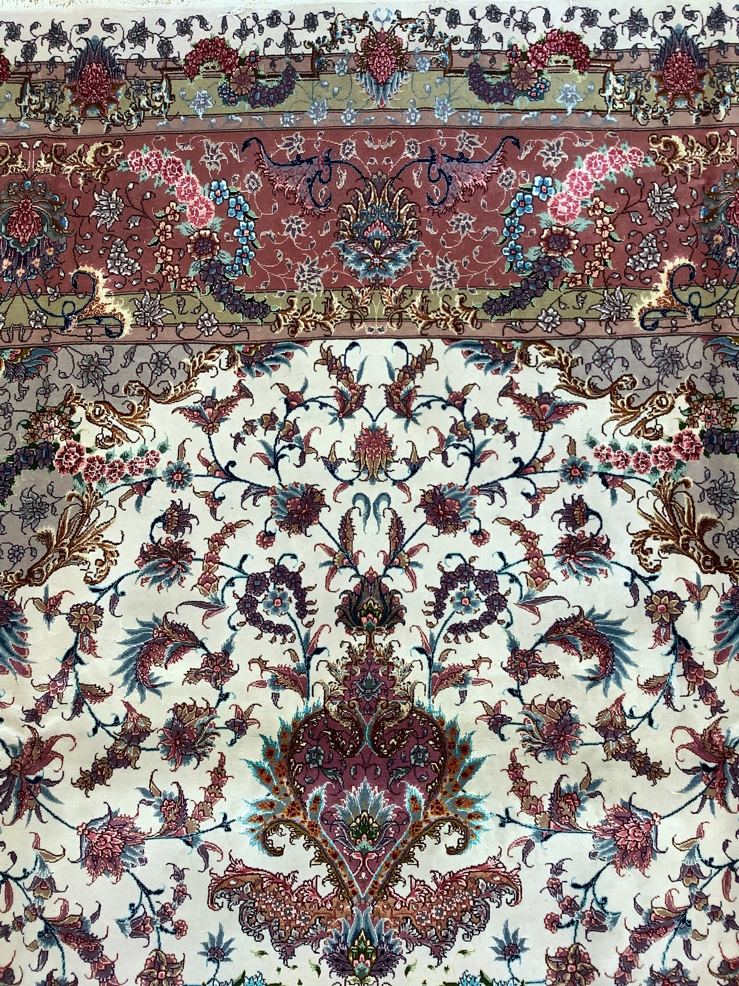 BENAM CARPET WITH SILK