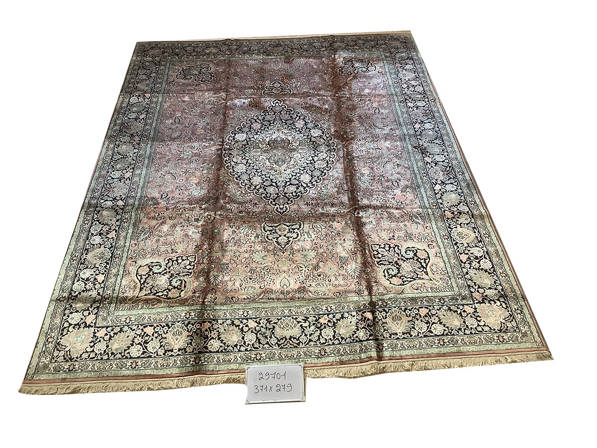 Vintage Silk Roomsize Rug